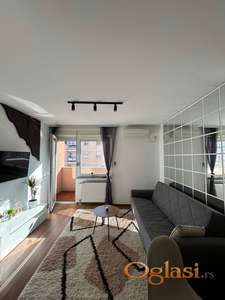 Prodaja garsonjere-Nameštena, Nova Detelinara-Odmah useljiva